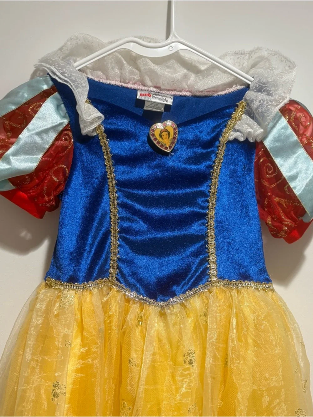 Classic Princess Dress-Up Costume Snow White with velvet cape 6/6x